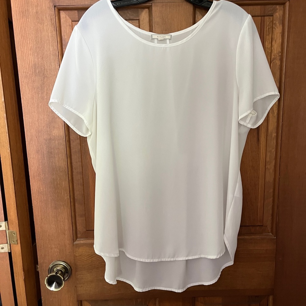 Pleione White Short Sleeve Chiffon High-Low Blouse